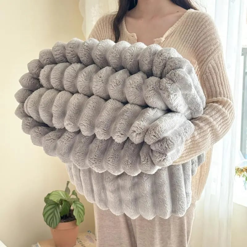 [🎅Final 24-hour Preferential Deal🎅] 2024 HOT SALE🎄Popular thickened plush nap blanket