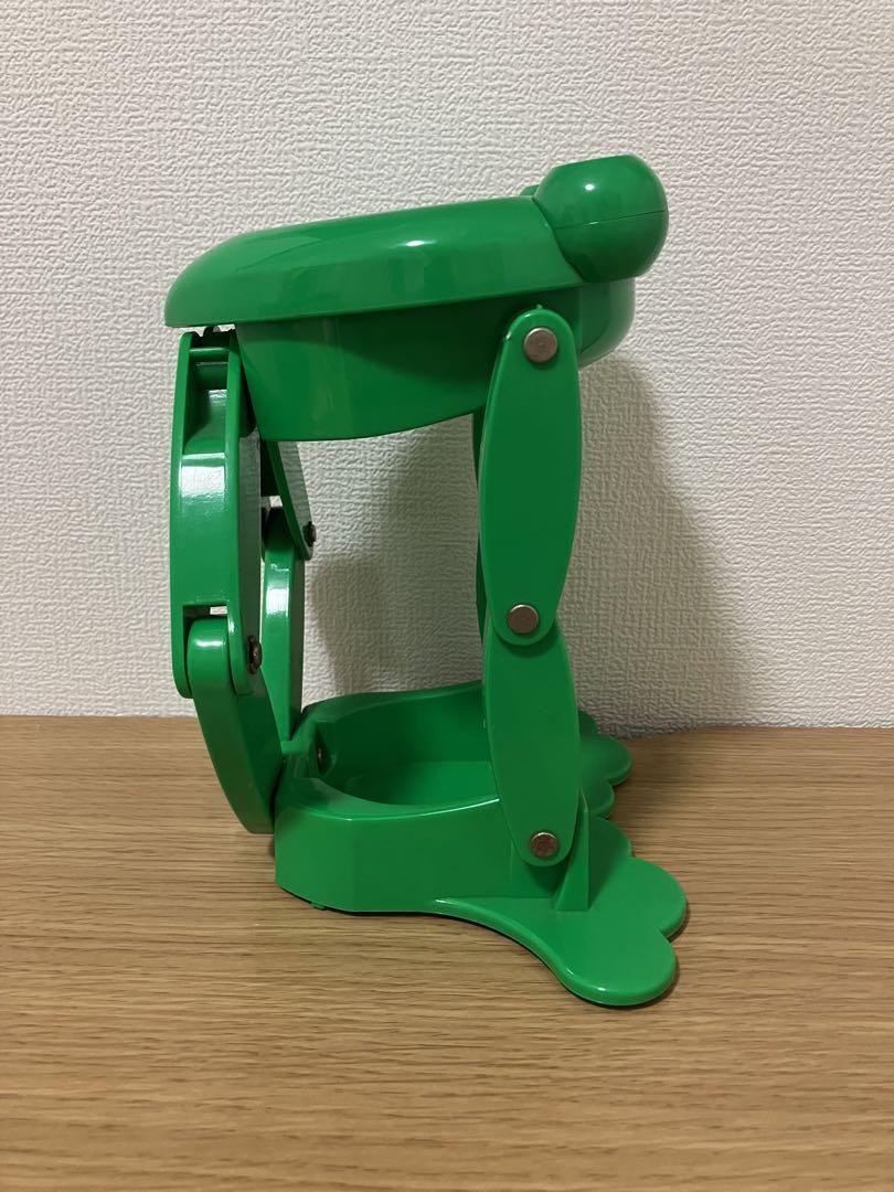 Frog Can Crusher