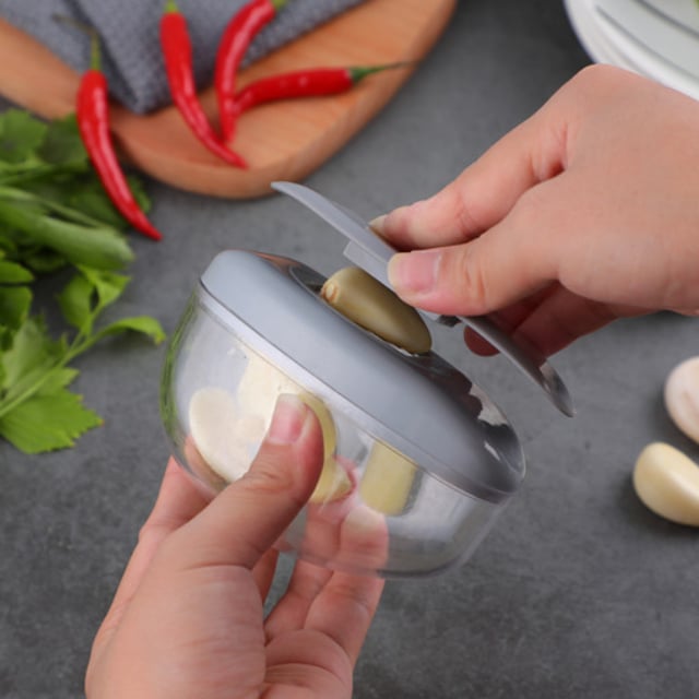 (🔥Christmas Hot Sale-48% OFF) 2 in 1 Chop the Garlic Device💥BUY 2 GET 1 FREE(3 PCS)