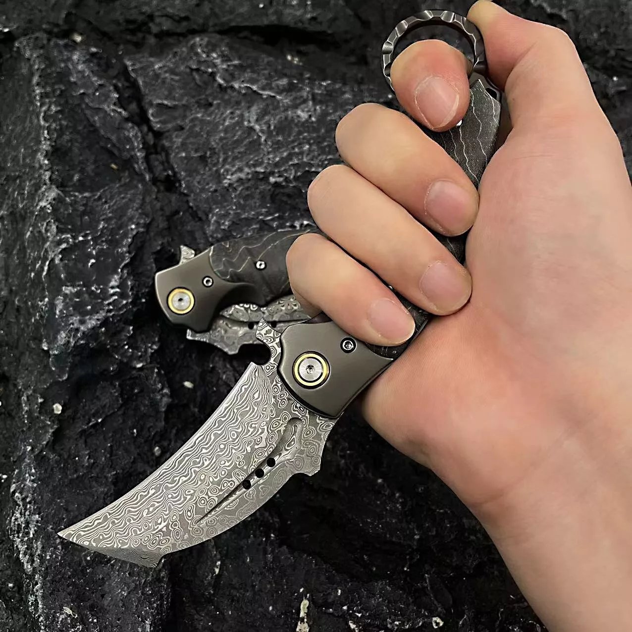 Handmade Damascus steel Folding Pocket EDC Knife-with cowhide sheath And pocket clip