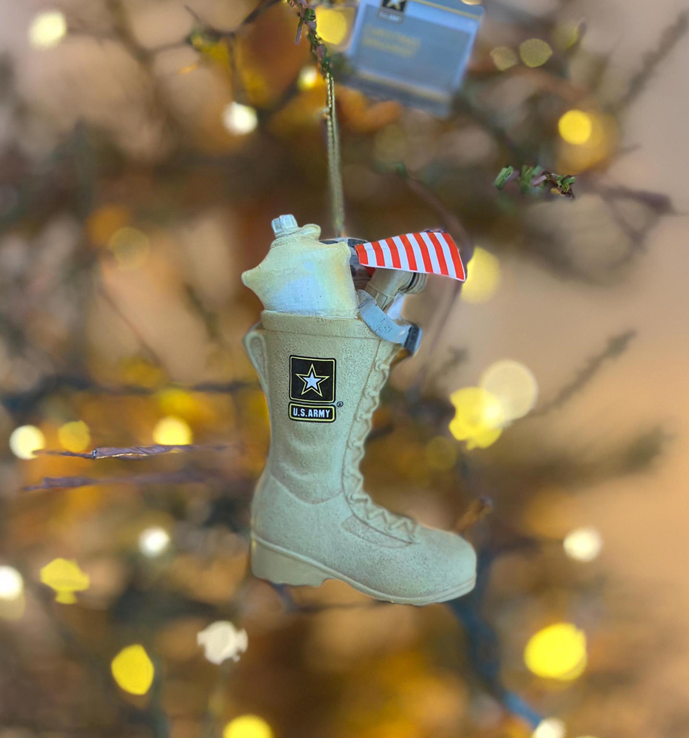 👢Handmade- Army Boot with U.S. Flag Ornament