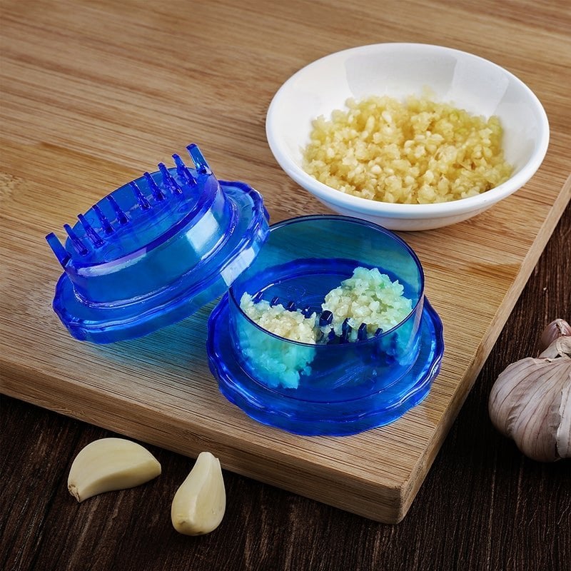 🔥(Last Day Promotion - Save 48% OFF) 2023 Ultimate BEST Garlic Grinder ！！-🔥Buy More,Save More🔥