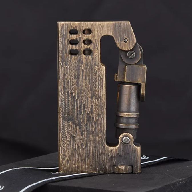 2024 Newest Brass One Button Push Mechanical Machete Lighter