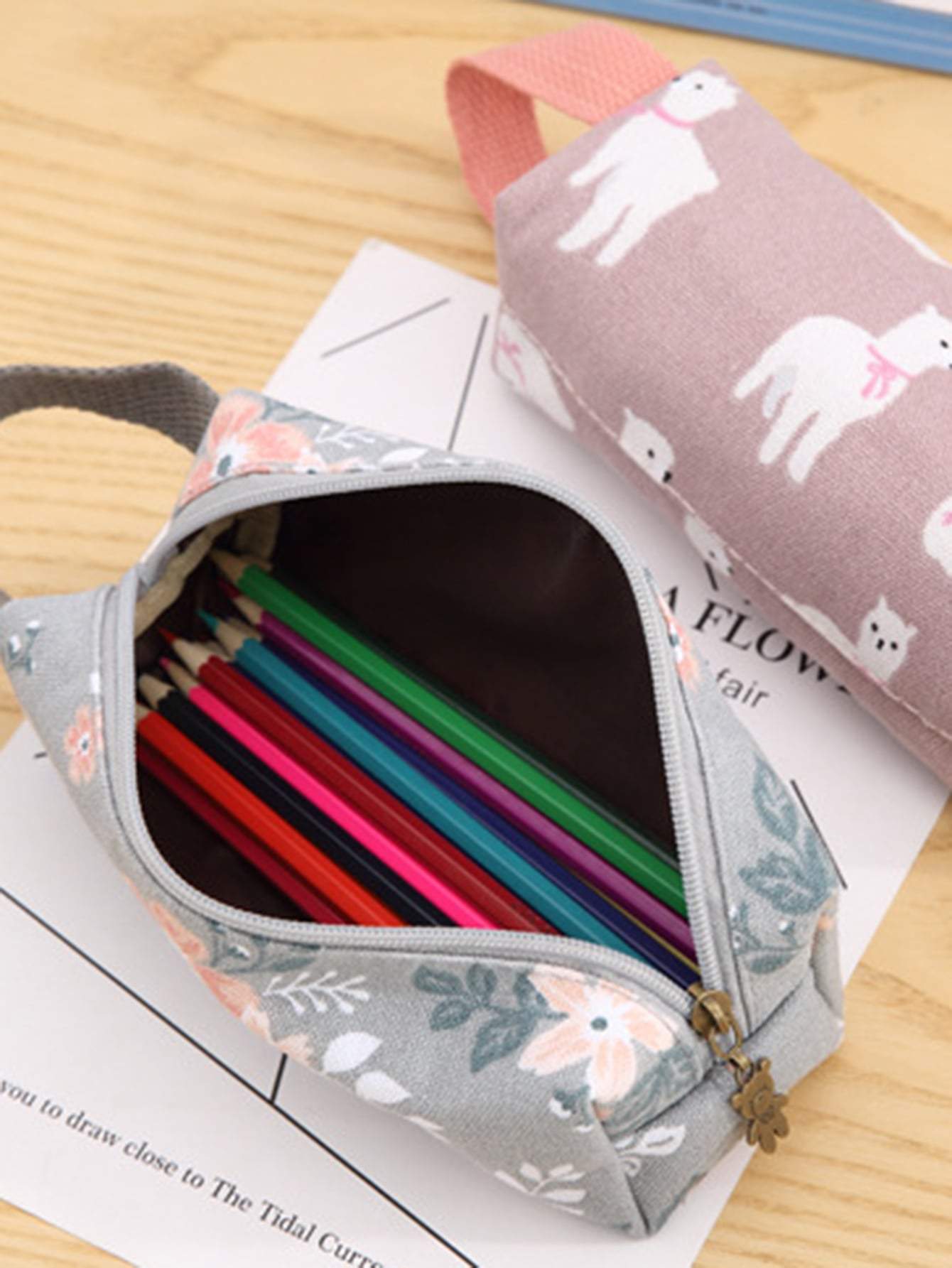 Flower & Animal Pattern Pencil Bag 1pc