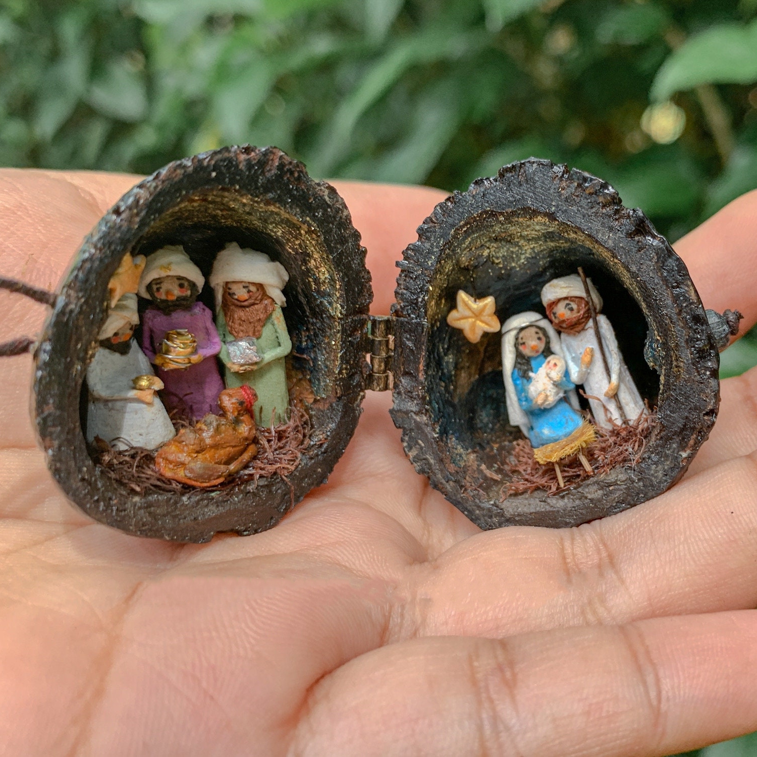 Miniature Handmade Nativity Scene in A Nutshell - Best Christmas Gifts