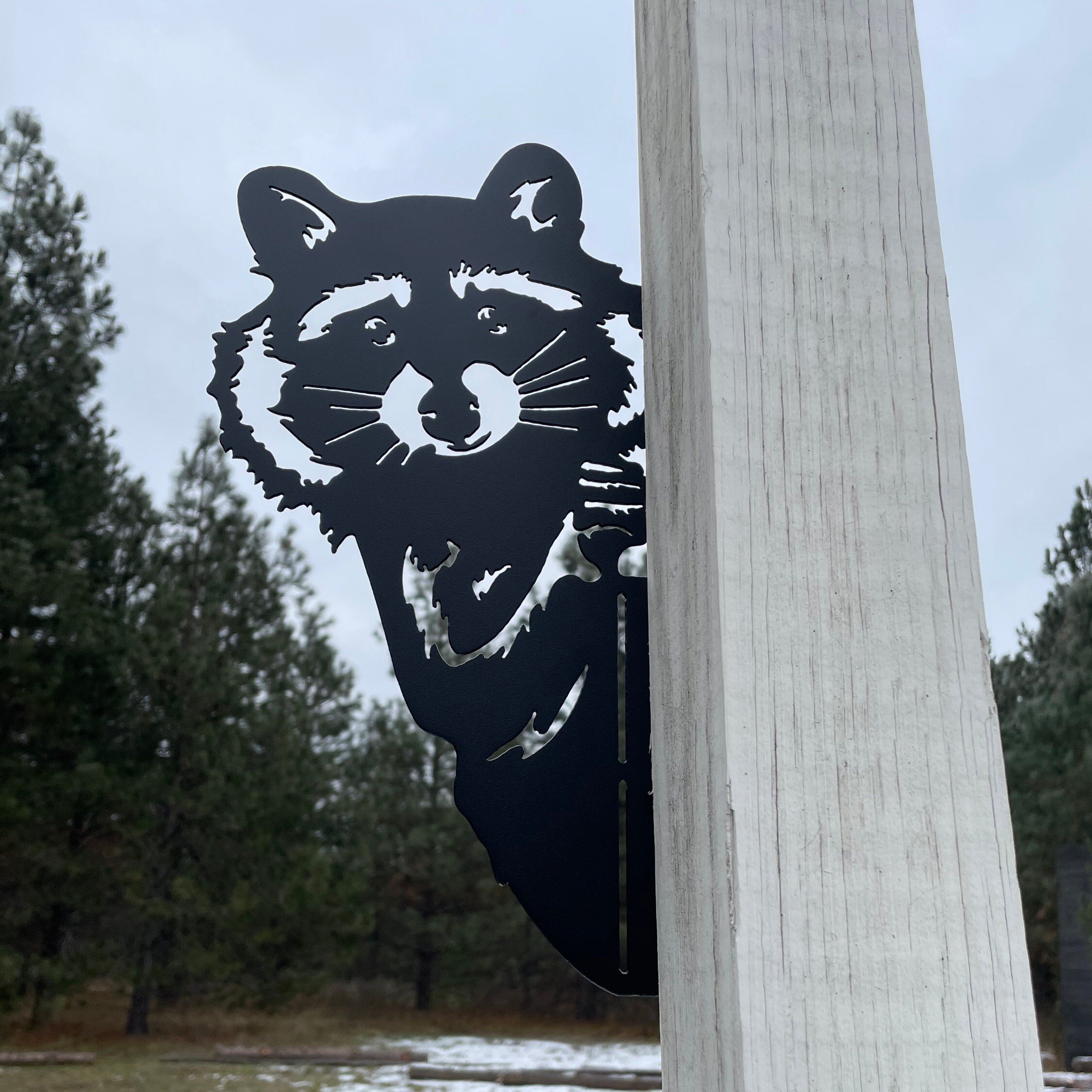 🎁TikTok Last Day Sale - 70% OFF🔥Peek-a-Boo Flipping Off Bigfoot Metal Sign
