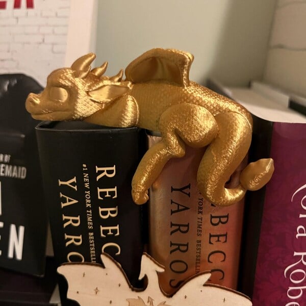 🔥🔥2025 Mother's Day Gift 49% Off--📚3D Printing Sleeping Bookshelf Dragon