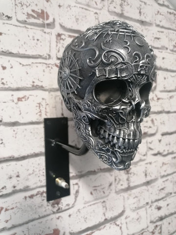 🔥LAST DAY SALE 49% OFF 🏴‍☠️Motorcycle helmet and jacket skull holder🔥BUY 2 FREE SHIPPING