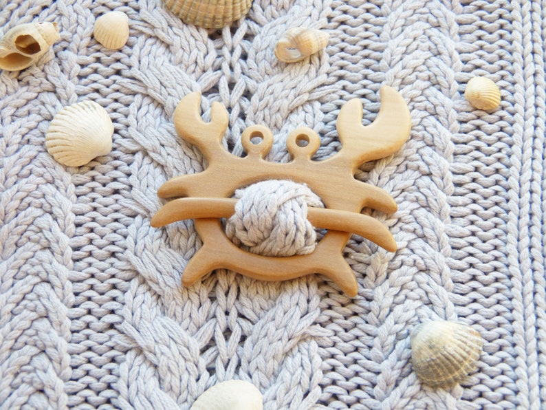 🎅Christmas-Big Sale 65%OFF-2022 Winter Hot Sale Brooch pin with wooden animal pattern (sweater clip)