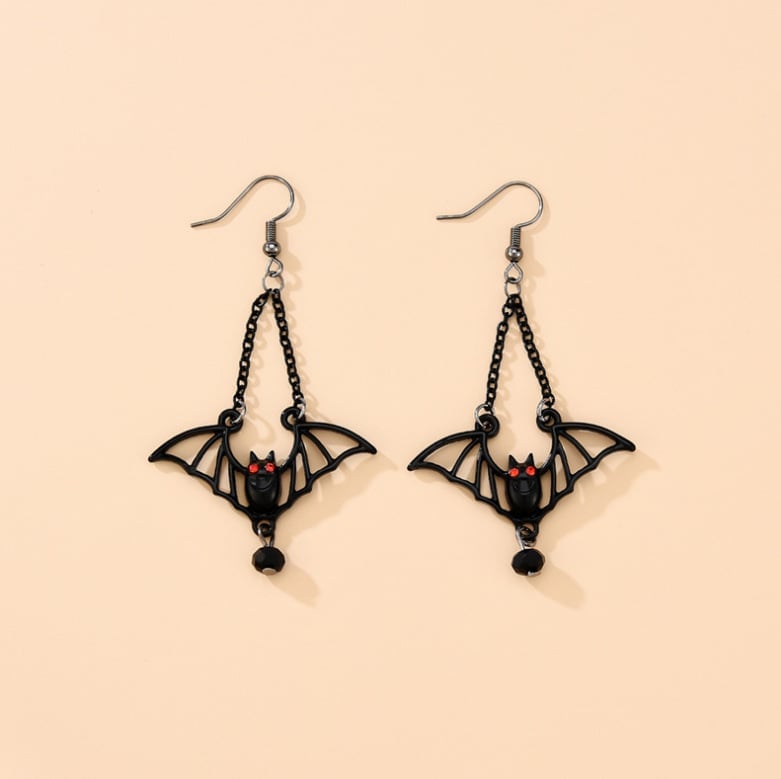 🦇🖤Triple Bat Drop Earrings(🔥Only $8.3 a piece in the set)