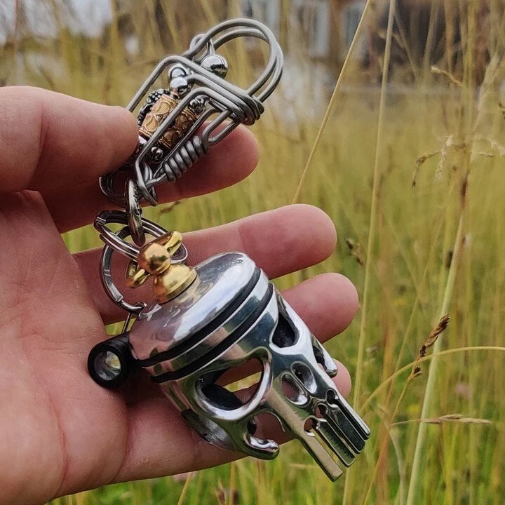 🔥Handmade Piston art skull keychain (Pendant/Flashlight/Bottle Opener)