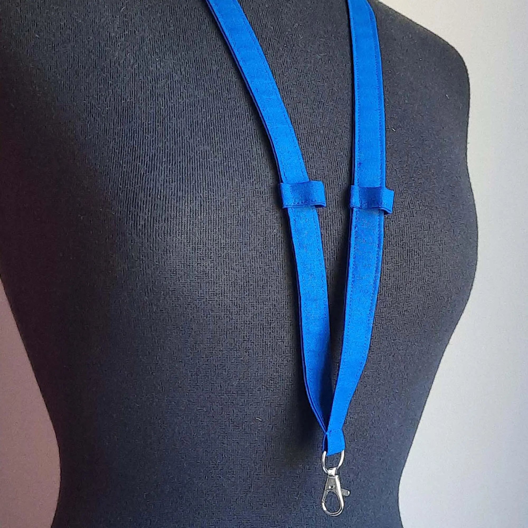 🔥LAST DAY 50% OFF -👩‍🏫Plain Fabric Pen Lanyards