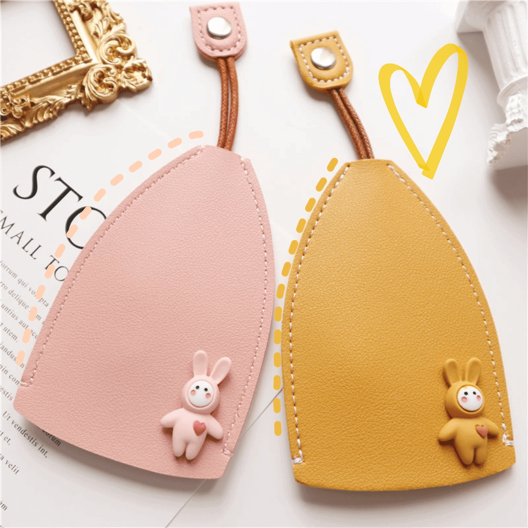 (🎄Christmas Hot Sale🔥🔥)Creative pull-out cute large-capacity car key case(BUY MORE SAVE MROE)