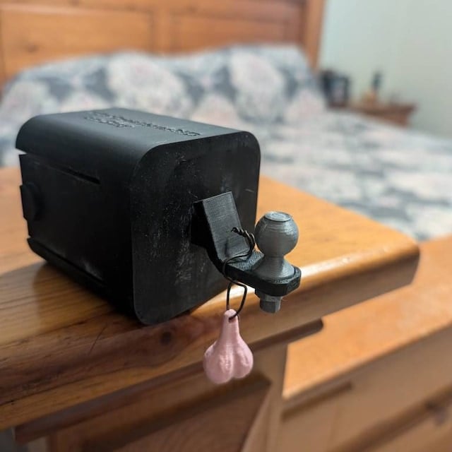 🎁TikTok Easter Last Day Sale - 70% OFF🔥3D Funny Trailer Hitch Cover