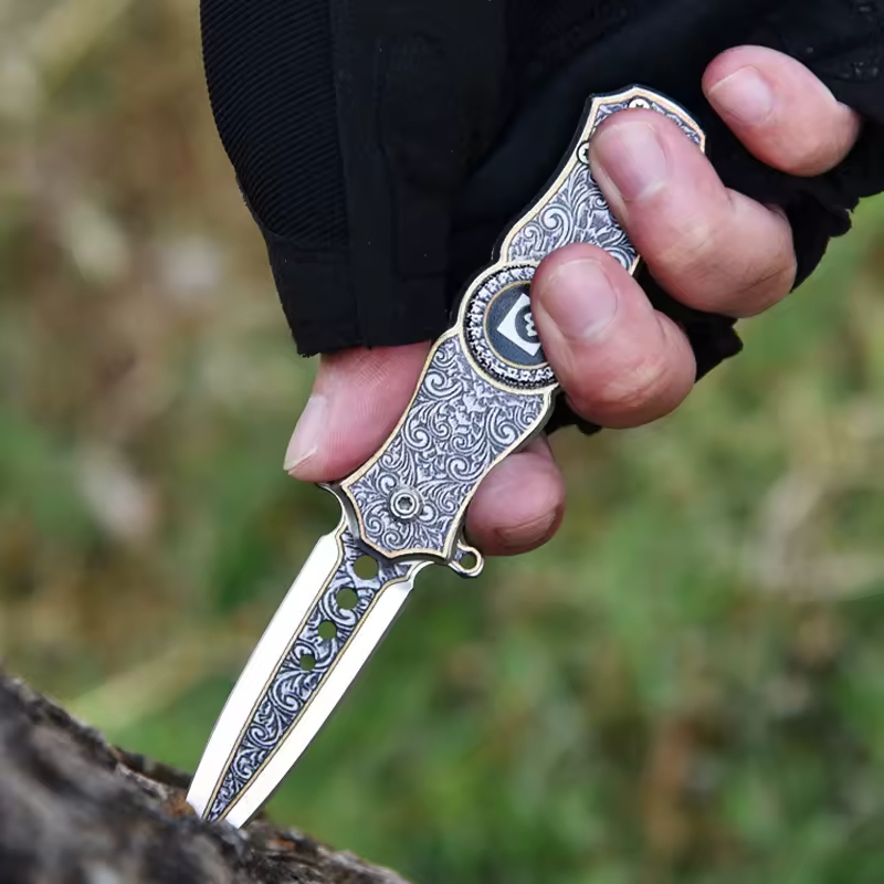 Handcrafted Retro Spinner Pocket Knife – Functional Art in Motion