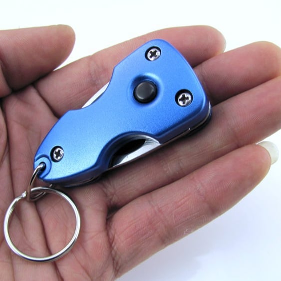 (🔥LAST DAY PROMOTION - SAVE 70% OFF)Multifunctional Folding Keychain-BUY 2 GET 1 FREE ONLY TODAY