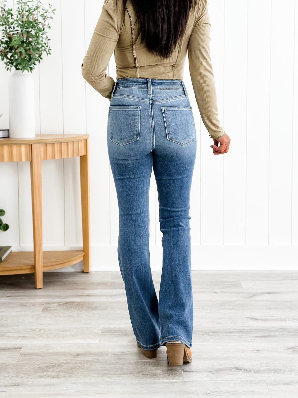 (🎉Last Day Promotion 50% OFF) 👖Holy Grail Tummy Control Bootcut Jeans - Buy 2 Get Extra 10% OFF & FREE SHIPPING