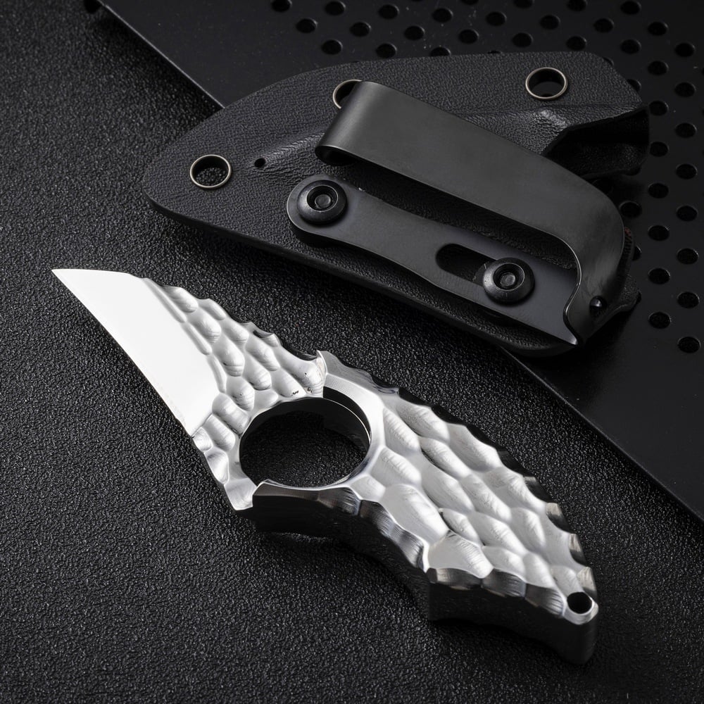 Small tank keel integrated sharp EDC portable knife