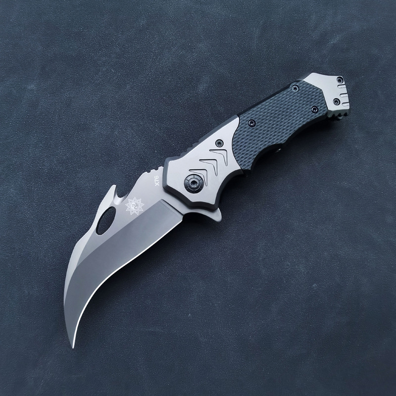 Self-defense sharp folding claw knife