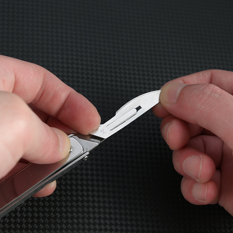High hardness folding sharp and exquisite knife