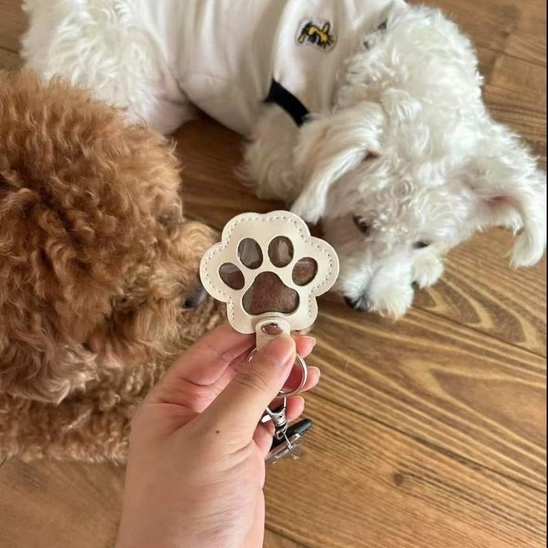 Last Day Promotion 70% OFF - 🐾Pet Paw Shaped Leather Keychain