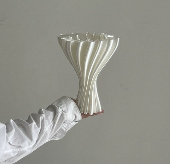 Line art flower vase 3D print white modern ornaments