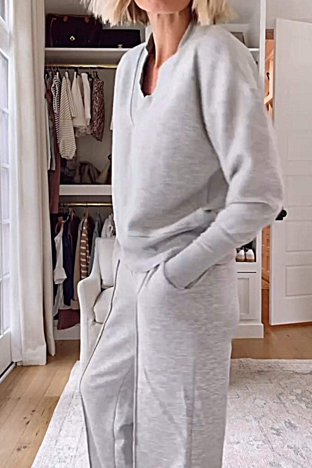 ⏰LAST DAY SAVE 49%💥Women's Solid Color V-neck Top & Pants Two-piece Set