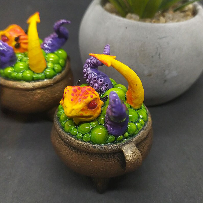 🔥3D mini table figure of a Little Orange Dragon in a Witch's Cauldron🔥