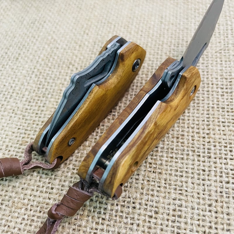 Soybean Damascus Steel Mini Pocket Knife