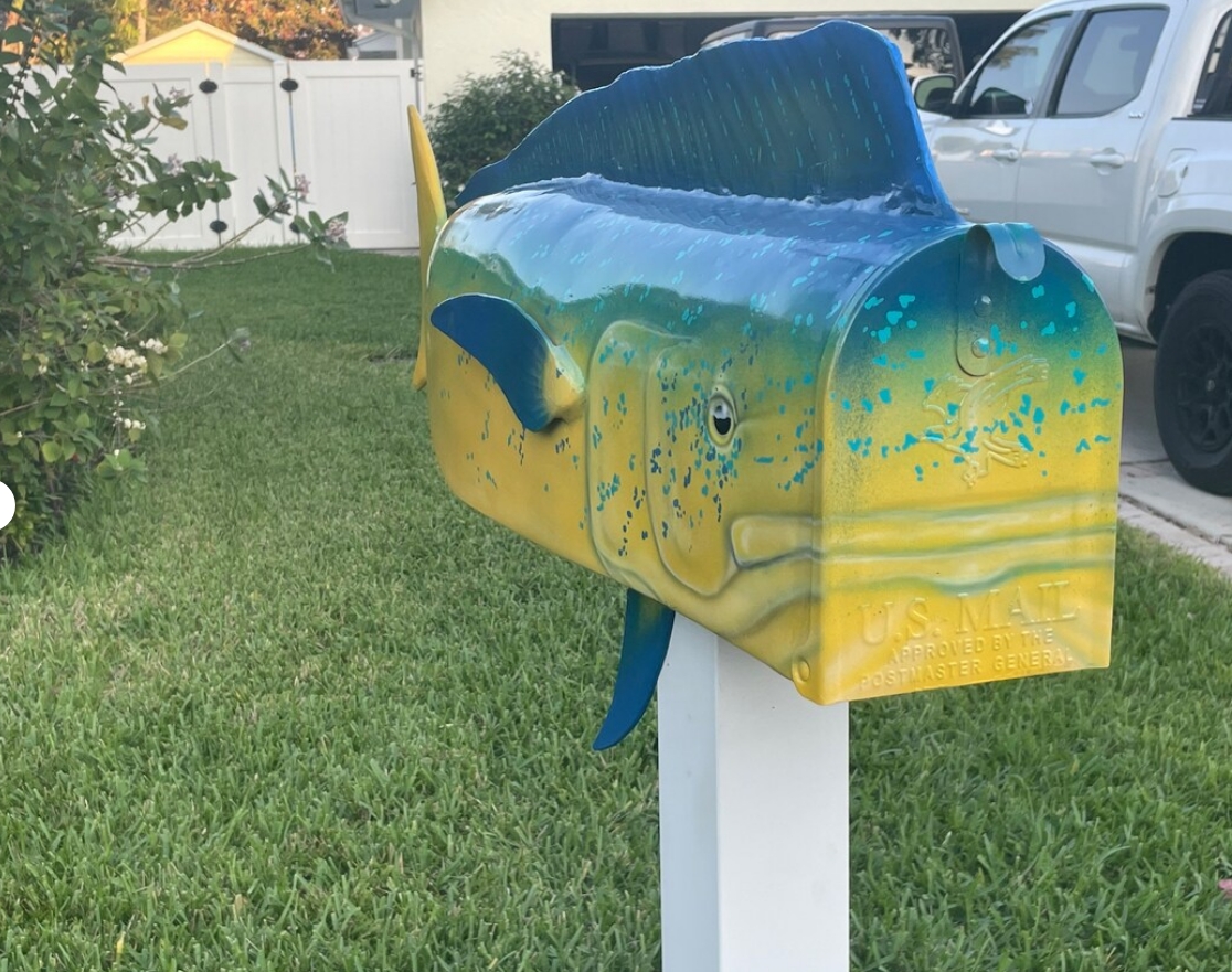 <strong>Handmade</strong> Decorative Post Letters Box for Garden Lawn