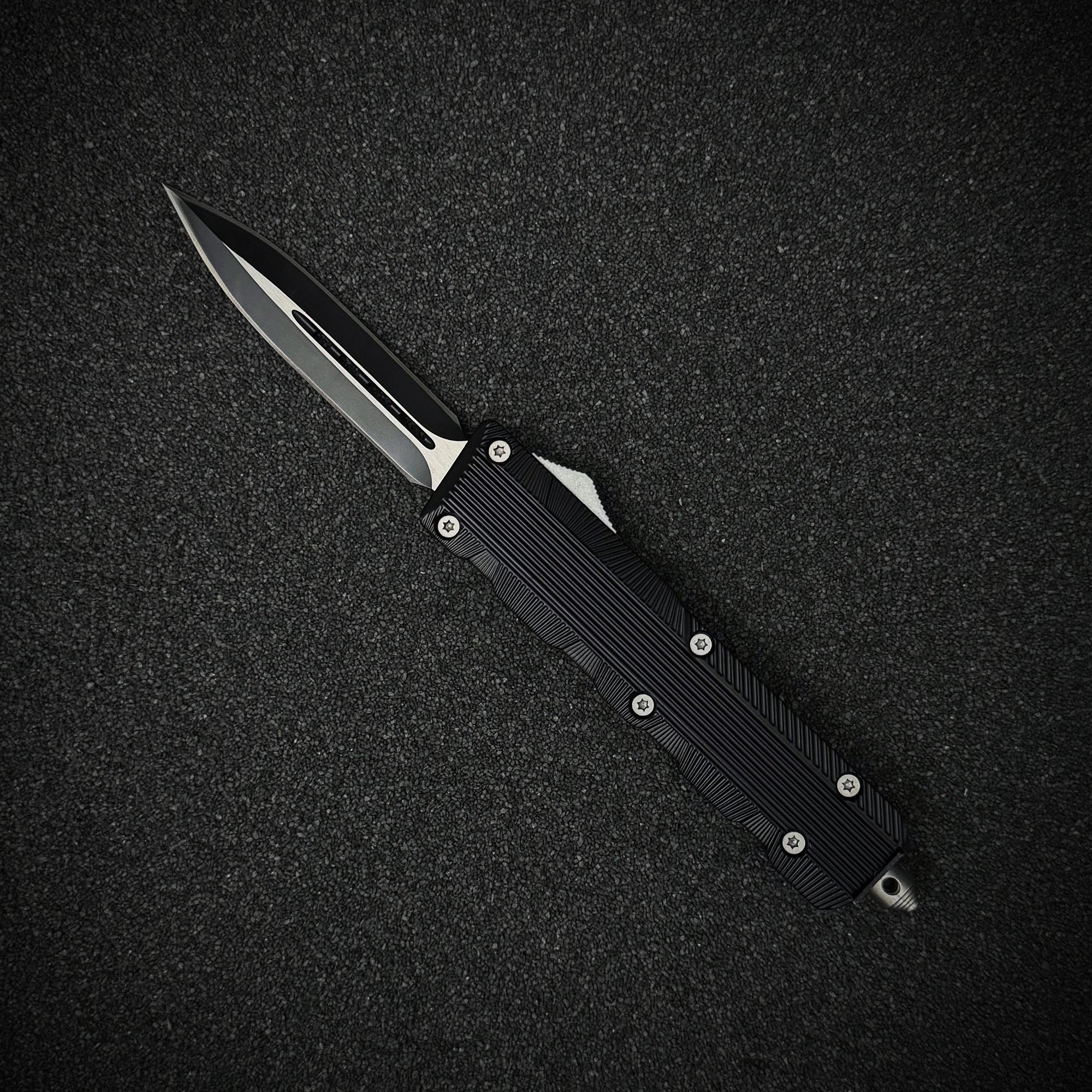 Liner Strike knife