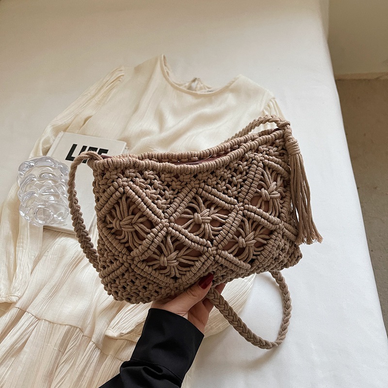 💥LAST DAY SALE 50% OFF💥Minimalist Tassel Women's Clutch⚡BUY 2 FREE SHIPPING
