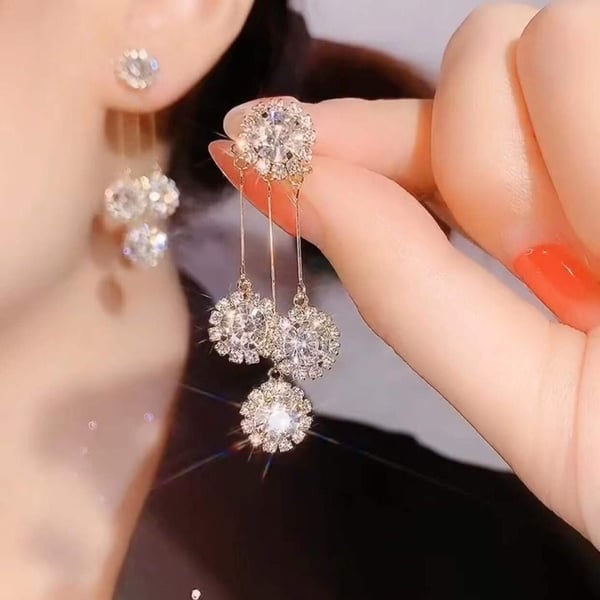 (🌲Early Christmas Sale- 50% OFF) ZIRCON ROUND PETAL EARRINGS