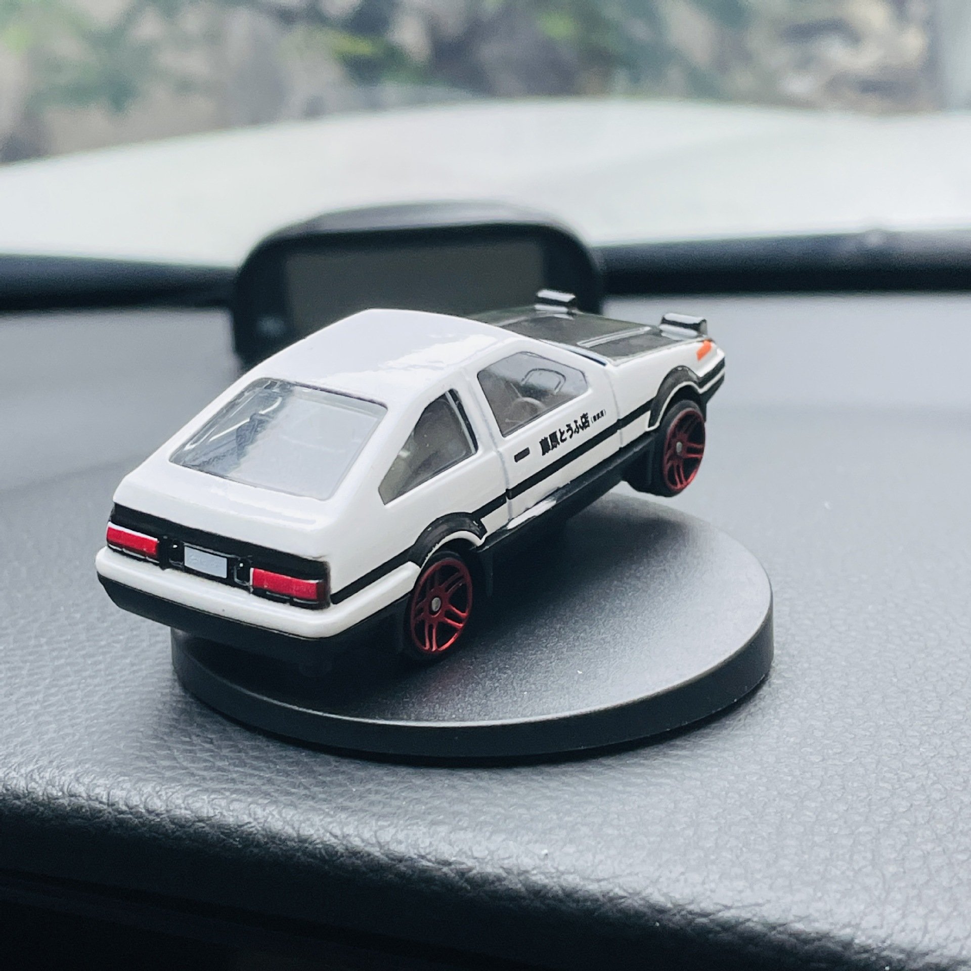 🔥Christmas Sale 70% OFF🌟Alloy Car Model AE86 Drift Tail Spin Car Ornament⚡Buy 2 Free Shipping