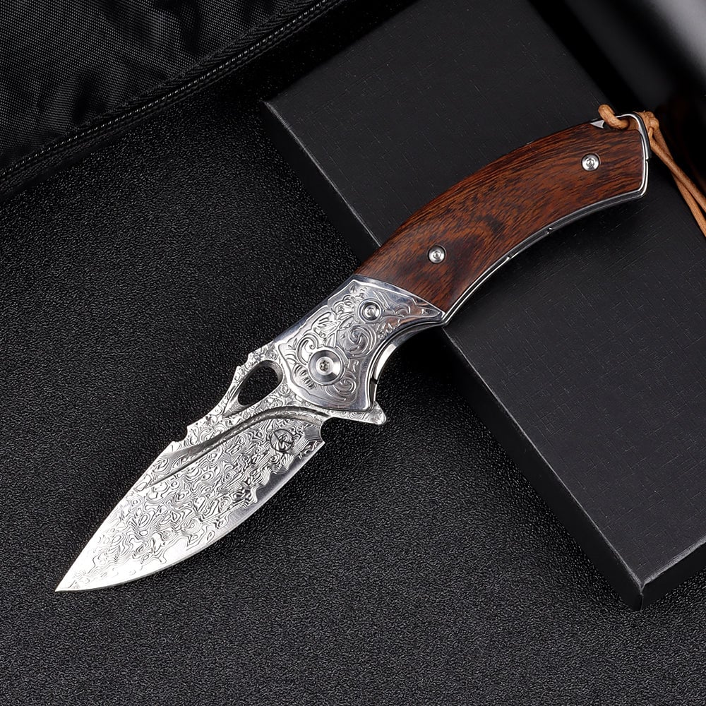 🐺 Damascus Pocket Knife – Handmade VG10 Steel with Abalone Shell Handl