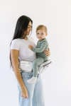 Hands free baby hip carrier