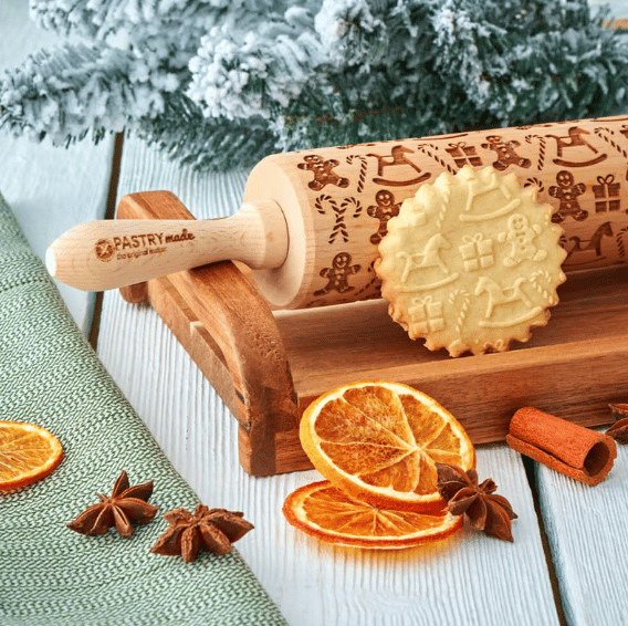 (🌲Early Christmas Sale - 49% OFF)  GINGERBREAD MEN ROLLING PIN