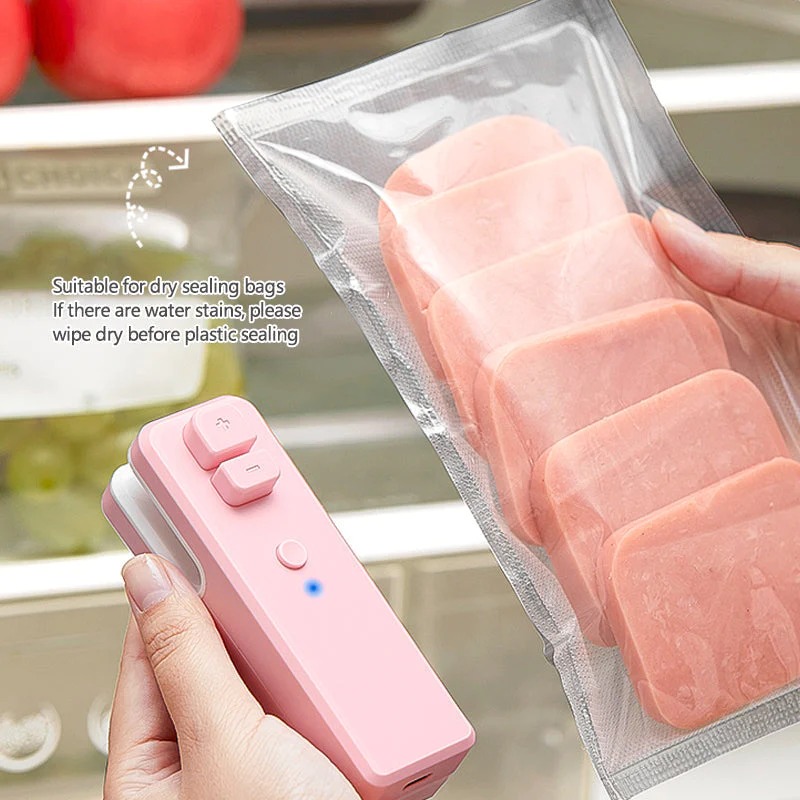 2-in-1 Magnetic Food Sealer,quickly seals and cuts