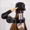 Perfektes Geschenk!🏆 Soldat Salut Bierflasche Helm
