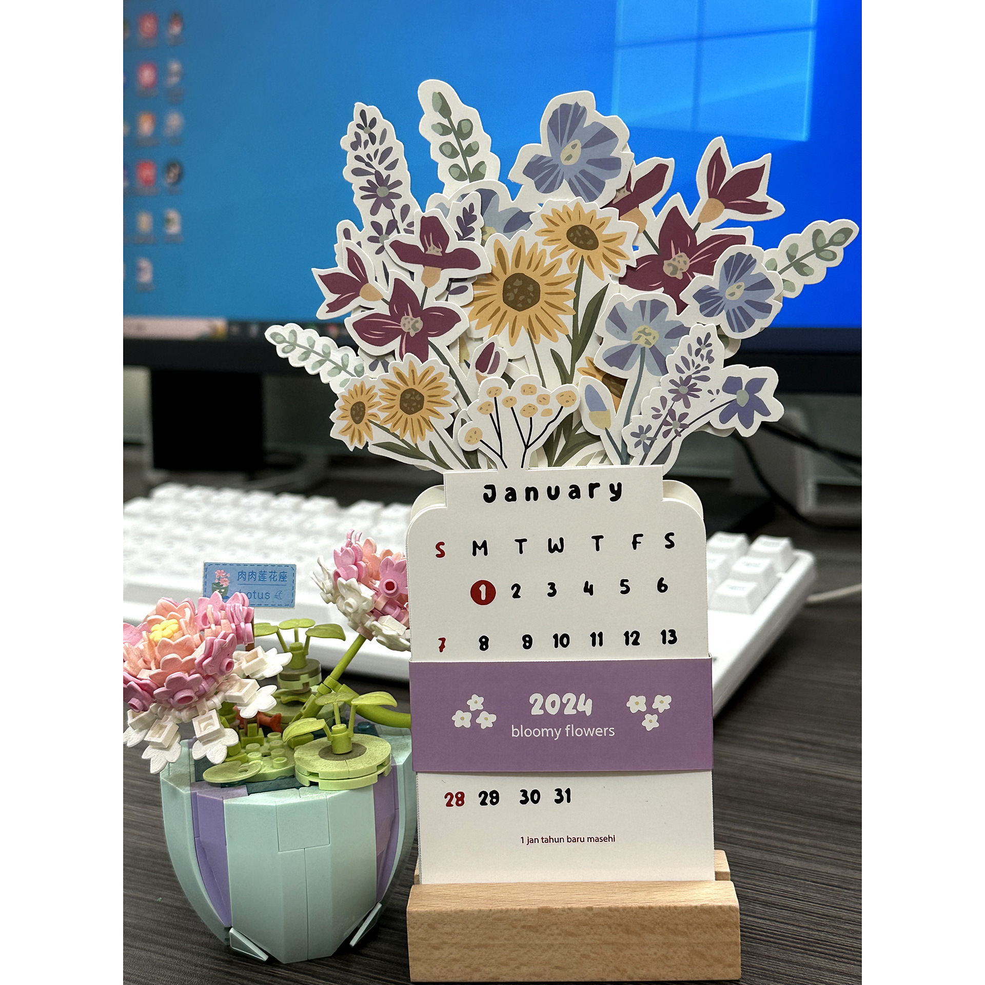 🎁2024 Early Sales 60% OFF - 🌼2024 Bloomy Flowers Desk Calendar
