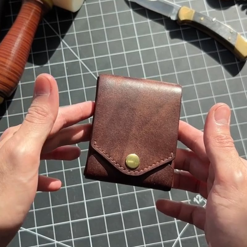 𝐁𝐄𝐀𝐑𝐀𝐓𝐓𝐄𝐍® Handmade Compact Conan Wallet