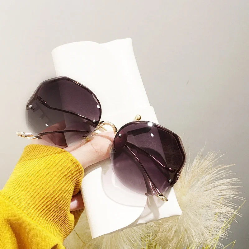 ⚡⚡Last Day Promotion 48% OFF - Fashion Vintage UV400 Ladies Oversized Square Sunglasses🔥BUY 2 FREE SHIPPING