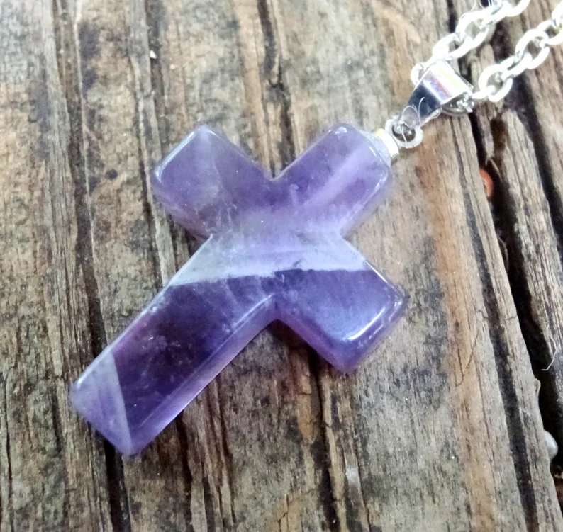 ✝️ 100 % Handgefertigtes Kristallkreuz – Healing Heart 🙏