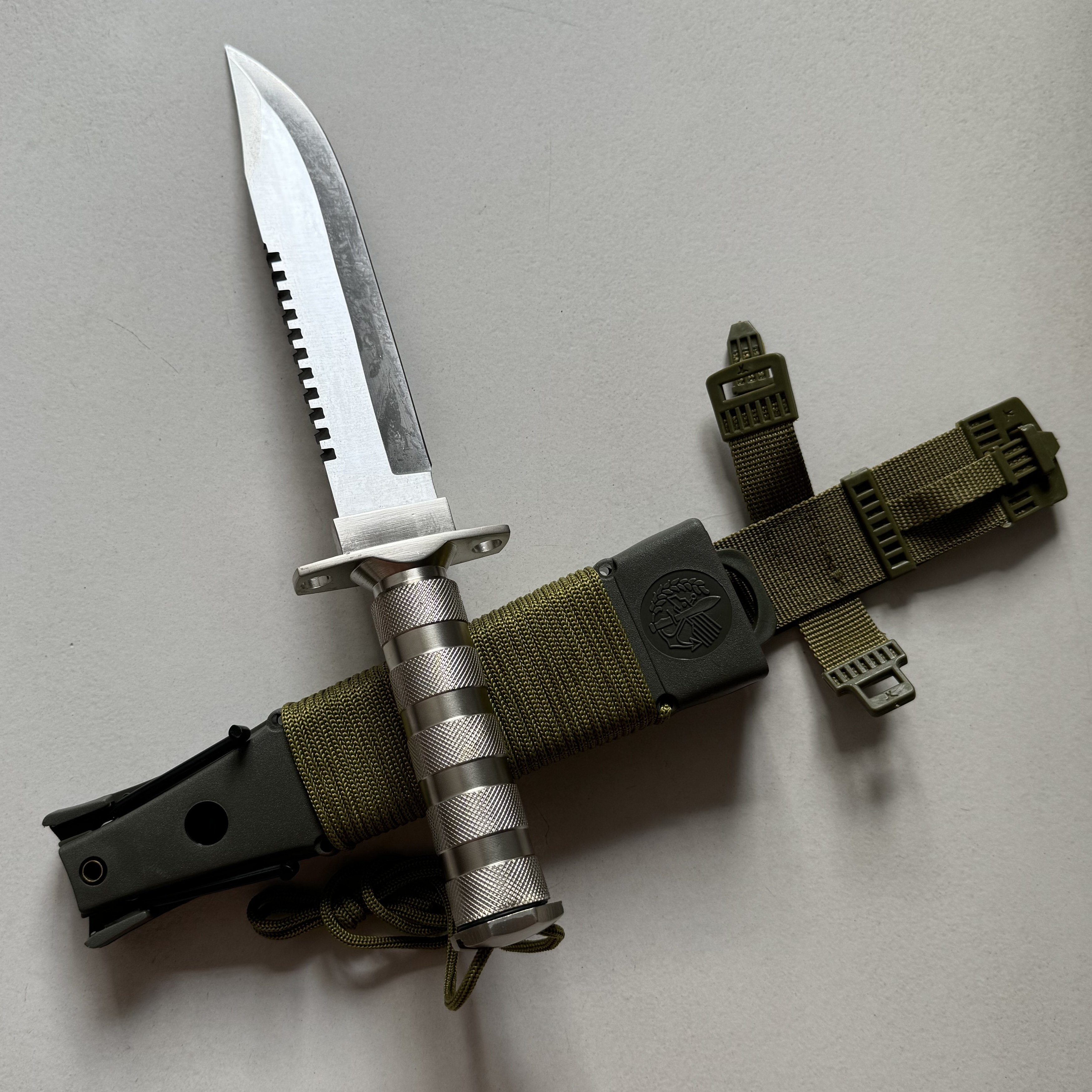 Jungle King multifunctional outdoor survival knife