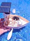 💖Solar-Powered Rowing Robot