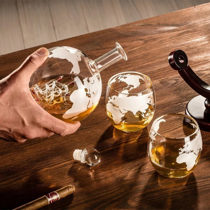 🔥Hot Sale 50% OFF🔥Globe Decanter With Ship