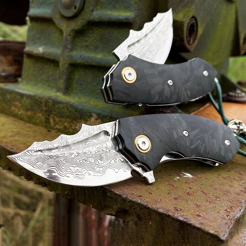 Handcrafted Damascus Steel Folding  Knife • Savage BY ATENAS™