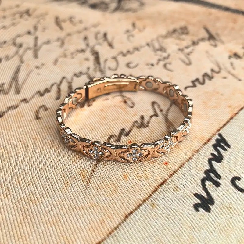 🌟 Fresh Week Fresh Deals 60% OFF-🍀Clover Copper Magnet Bracelet【Buy 2 Free Shipping】