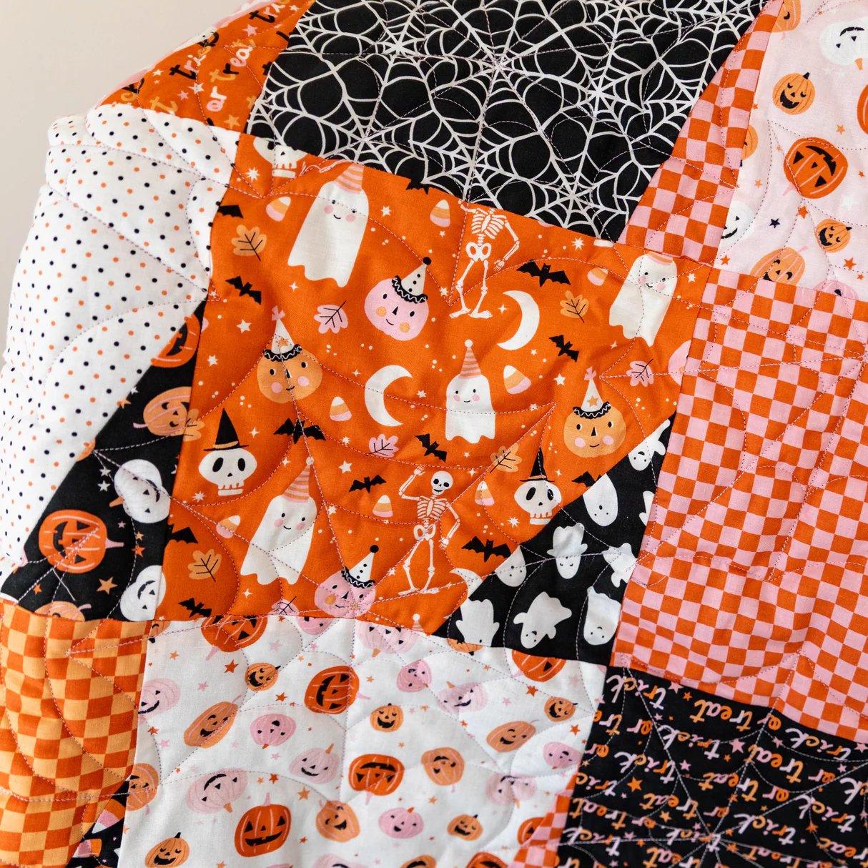 👻 The Little Haunts Quilt – Spooky & Cozy Patchwork
