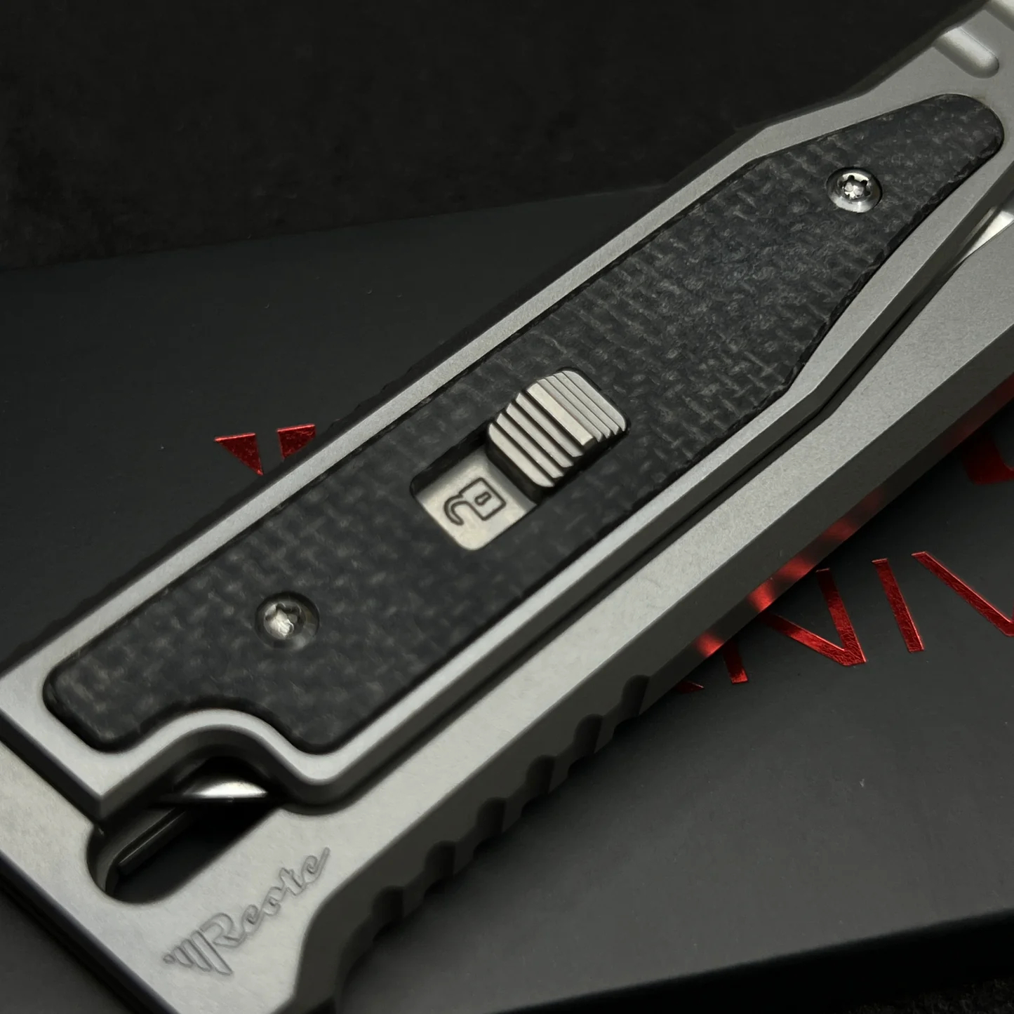 🔥 Survival Camping D2 Folding Knife